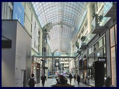 Eaton Centre 05